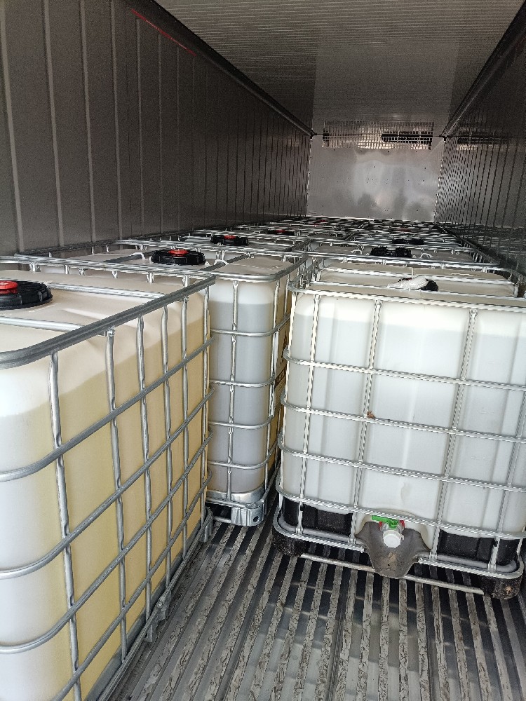 A batch of polycarboxylate superplasticizer liquid was exported to Russia